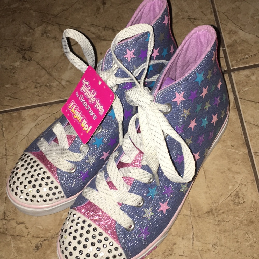 Twinkle toes light up Sketchers